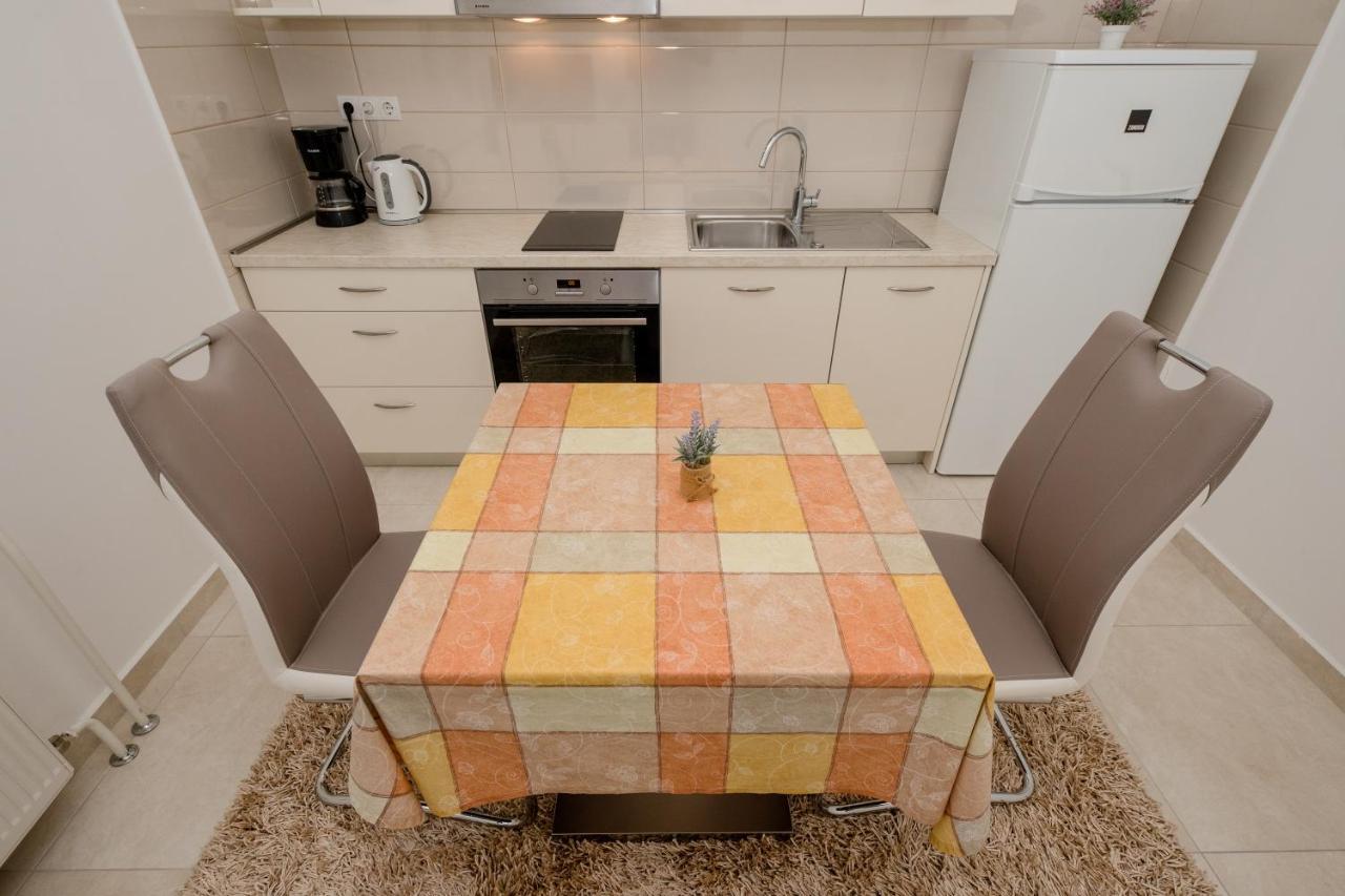 Apartmani Marica Beg Palit Exterior foto