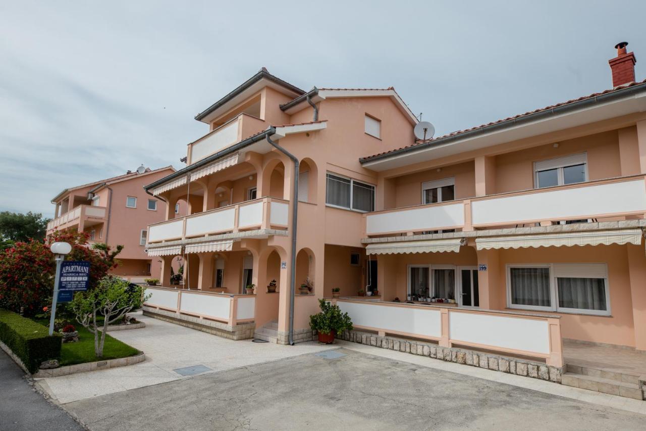 Apartmani Marica Beg Palit Exterior foto