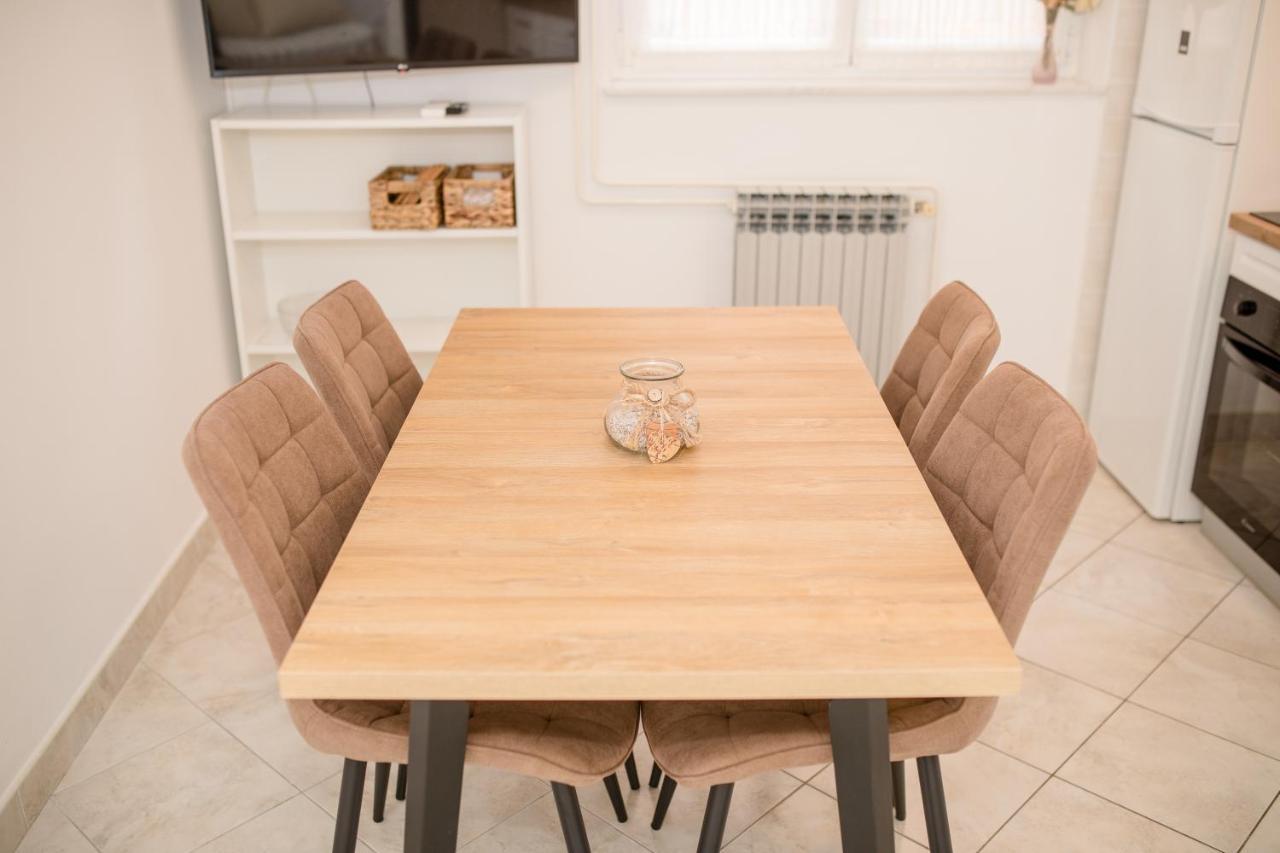 Apartmani Marica Beg Palit Exterior foto