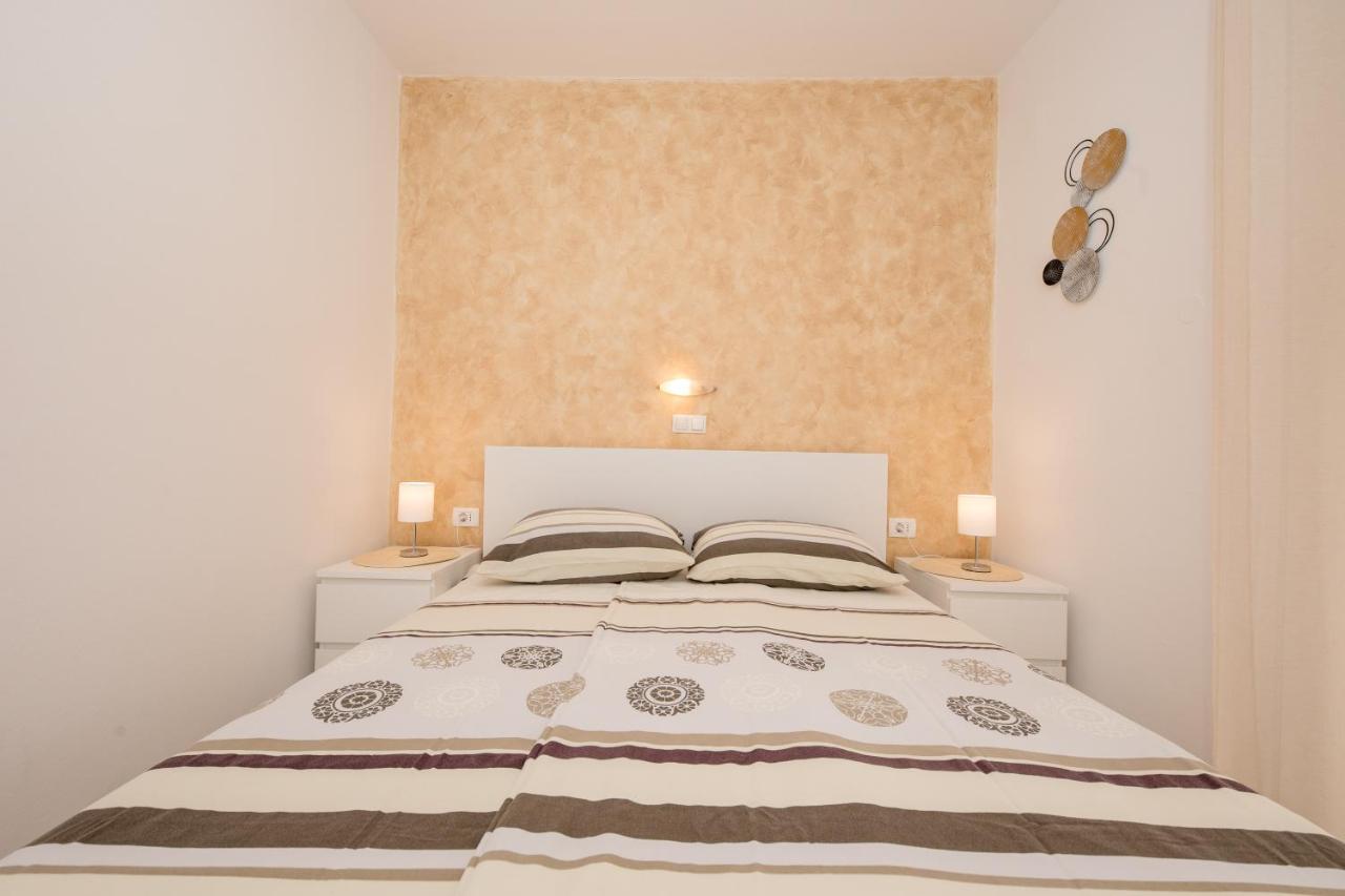 Apartmani Marica Beg Palit Exterior foto