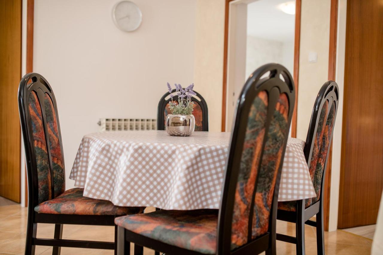 Apartmani Marica Beg Palit Exterior foto